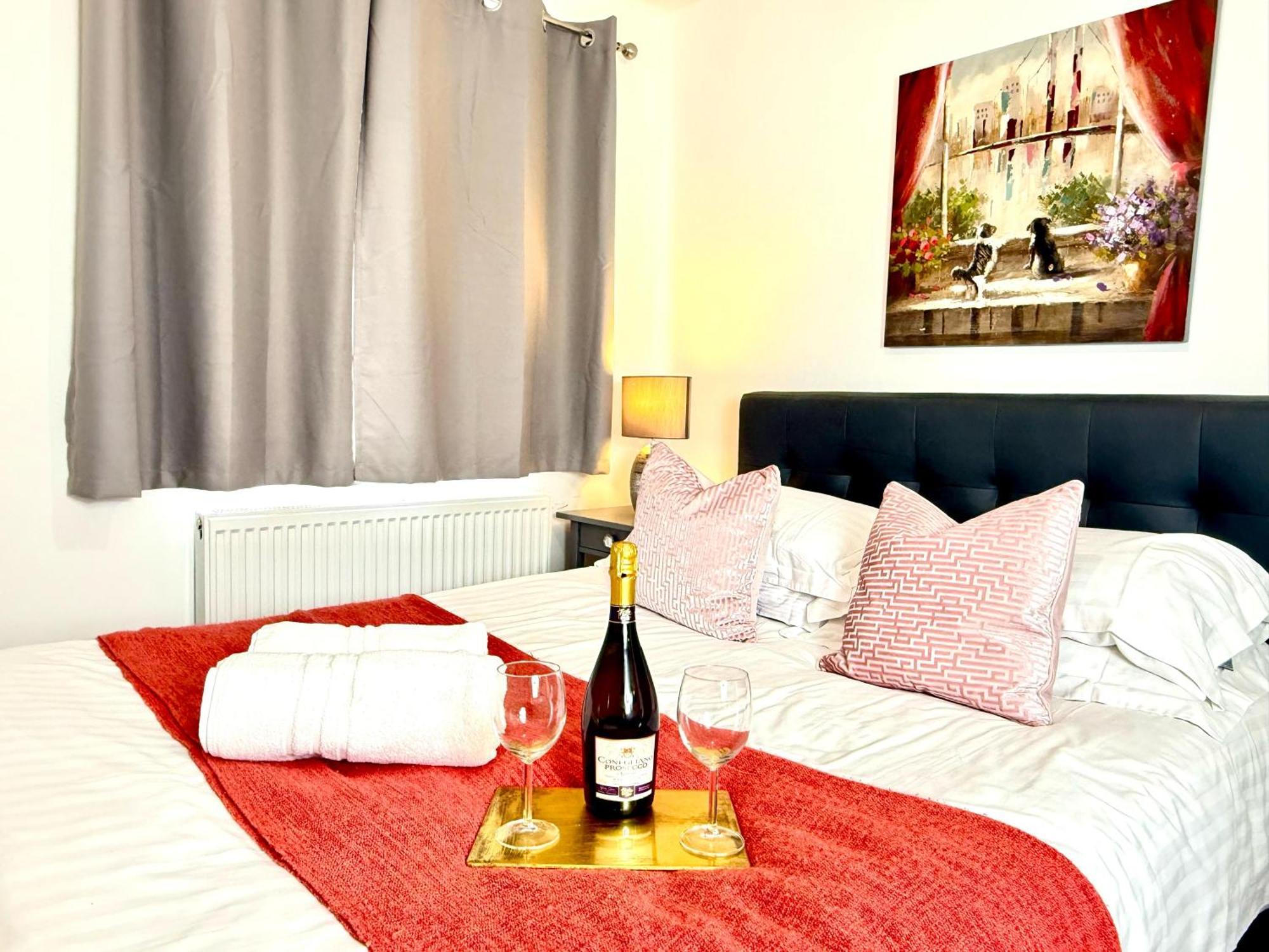 Walnut Flats-F5, Stylish 1-Bedroom - Parking, Netflix, Wifi - Close To Oxford, Bicester & Blenheim Palace Kidlington Eksteriør bilde